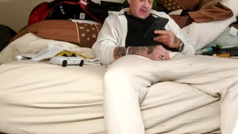 sayhi2mylilguy online show from 11, 2, 2025