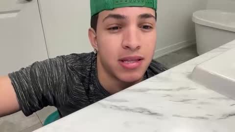 Snapshot of sbouchikh03 chatting on 18, 12, 2025 sbouchikh03 online show from 18, 12, 2025