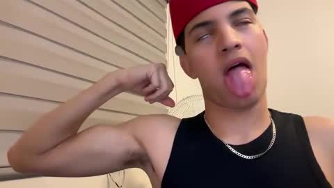 sbouchikh03 online show from 17, 2, 2026