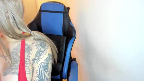 scarbadgirl_ online show from 15, 2, 2026