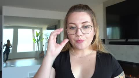 scarlajade online show from 4, 12, 2024