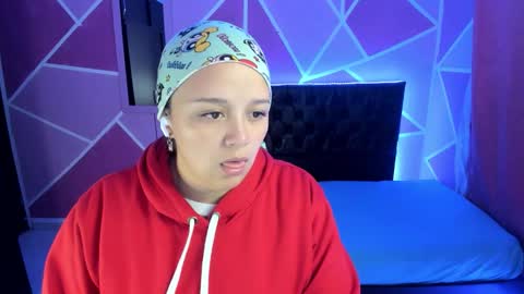 scarlet_angels02 online show from 19, 10, 2025