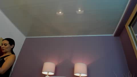 Scarlet Edwars online show from 3, 3, 2025