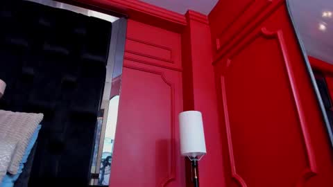 Scarlet Edwars online show from 22, 9, 2025