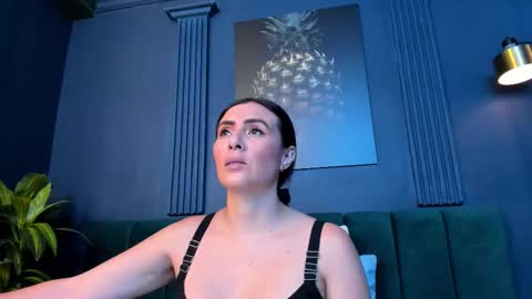 Scarlet Edwars online show from 20, 3, 2026