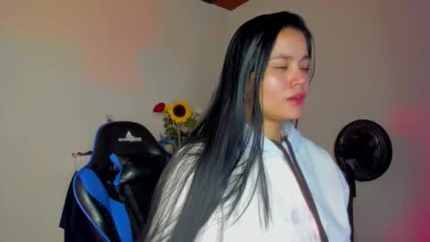 scarlet taylor kennedy online show from 17, 2, 2026