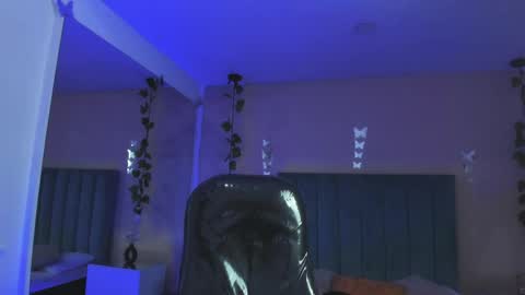 Snapshot of scarlet_pielcanela chatting on 15, 4, 2026 Scarlet online show from 15, 4, 2026