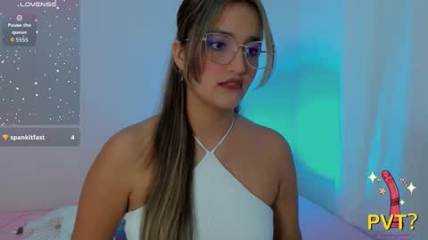 Scarlet  online show from 12, 9, 2025