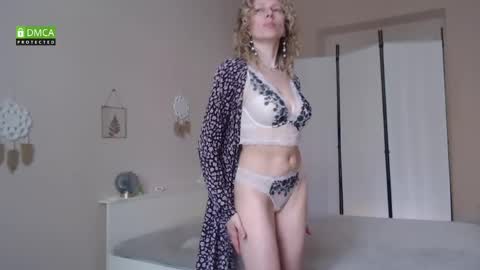 Snapshot of scarlet_sweety chatting on 21, 5, 2026 scarlet_sweety online show from 21, 5, 2026
