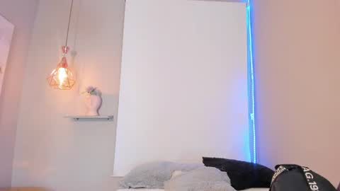 scarlet_vixen_ online show from 2, 7, 2026