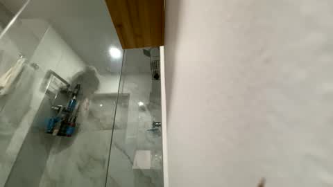 scarlet whisper online show from 4, 11, 2025