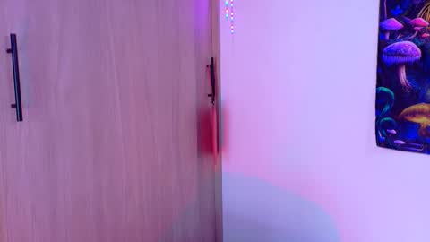 Scarlet online show from 27, 10, 2025