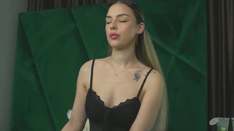 Scarlet online show from 28, 10, 2025