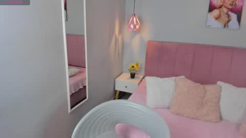 Snapshot of scarletgv chatting on 5, 2, 2025 Scarlet online show from 5, 2, 2025