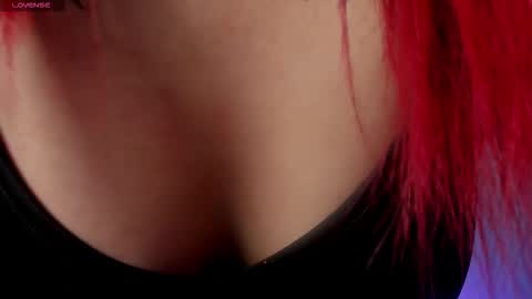 Snapshot of scarletgv chatting on 11, 11, 2025 Scarlet online show from 11, 11, 2025