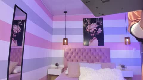 Snapshot of scarletgv chatting on 25, 11, 2025 Scarlet online show from 25, 11, 2025