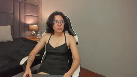 Snapshot of scarleth_blaze chatting on 24, 5, 2026 scarleth_blaze online show from 24, 5, 2026