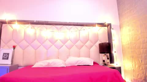 Snapshot of scarlethbigbug chatting on 24, 2, 2026 scarlethbigbug online show from 24, 2, 2026