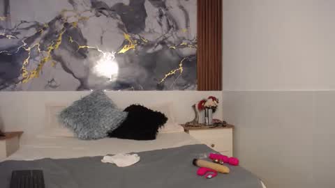 Snapshot of scarlethchannel chatting on 20, 11, 2025 Scarleth online show from 20, 11, 2025