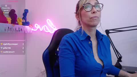 Scarlett online show from 7, 11, 2025