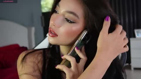 juli online show from 23, 10, 2025