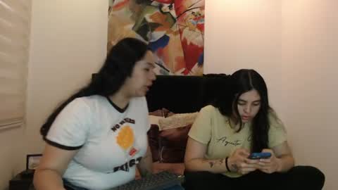 Scarlett Brown online show from 20, 6, 2026