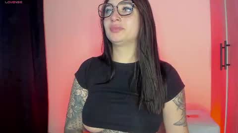 SCARLETT COLLINS online show from 22, 6, 2026