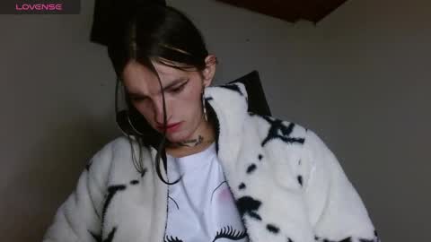 Snapshot of scarlett_crastrawberry chatting on 14, 4, 2026 scarlet online show from 14, 4, 2026