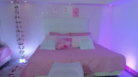 Scarlett  online show from 30, 10, 2025