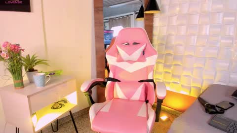 scarlett_kiiss online show from 4, 2, 2026