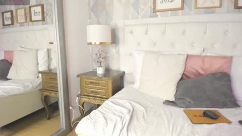 scarlett thompson 7 online show from 16, 10, 2025