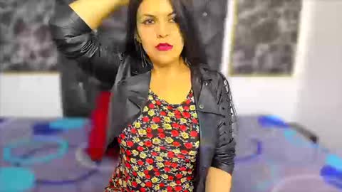 Snapshot of scarlett_w0lf chatting on 24, 10, 2025 Scarlett online show from 24, 10, 2025