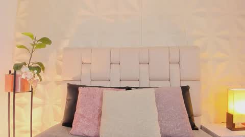     online show from 25, 11, 2025