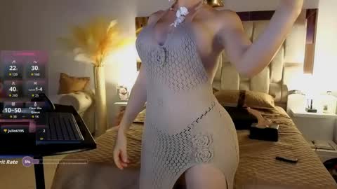 Snapshot of scarlette_tsunade chatting on 9, 9, 2025 scarlette_tsunade online show from 9, 9, 2025