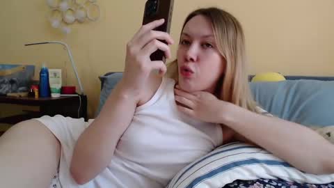 Scarlett online show from 27, 2, 2025