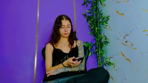 Scarlet online show from 28, 9, 2025