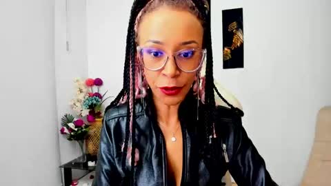 Scarlett online show from 4, 3, 2025