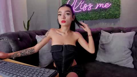 Snapshot of scarlettvelvett chatting on 10, 10, 2025 Scarlet online show from 10, 10, 2025