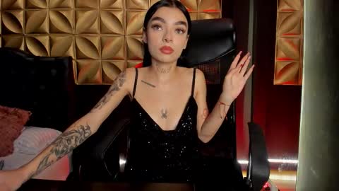 Scarlet online show from 4, 12, 2025