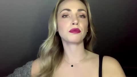 Snapshot of scarlettxblonde chatting on 18, 5, 2026 ScarlettxBlonde online show from 18, 5, 2026