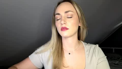 Snapshot of scarlettxblonde chatting on 22, 5, 2026 ScarlettxBlonde online show from 22, 5, 2026