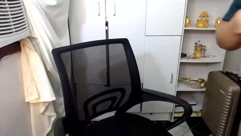 Snapshot of scarletxxxx chatting on 19, 1, 2025 Queen Scarlet online show from 19, 1, 2025