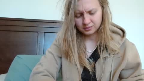 ScarTit Bernhard online show from 2, 3, 2025