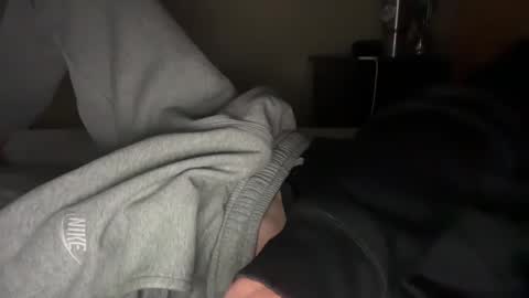 Snapshot of scb894682 chatting on 5, 12, 2024 Skinny College Boy online show from 5, 12, 2024