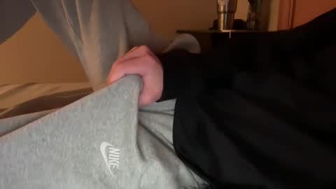 Snapshot of scb894682 chatting on 19, 1, 2025 Skinny College Boy online show from 19, 1, 2025