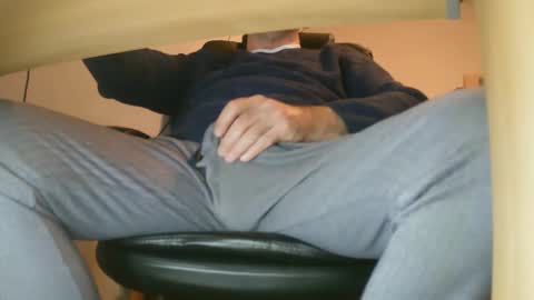 Fritz Schluepper online show from 4, 2, 2025