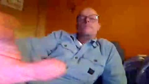 Snapshot of schmuhbaer1 chatting on 13, 10, 2025 schmuhbaer1 online show from 13, 10, 2025