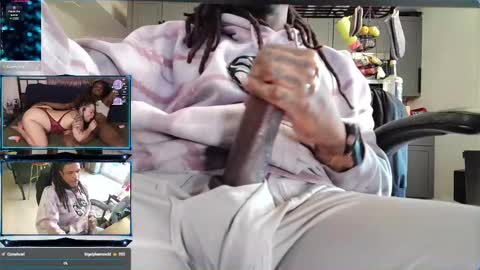 Snapshot of scoobysnow chatting on 17, 10, 2025 Scooby snow online show from 17, 10, 2025