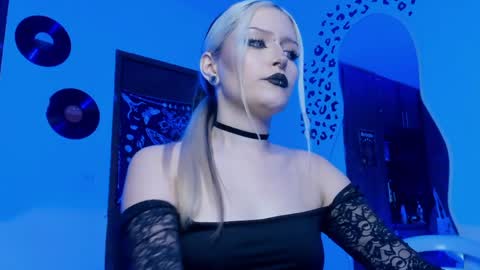 Goddess online show from 7, 5, 2026