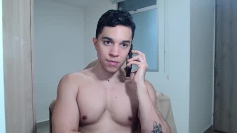 Twitter Scott brasher1 Instagram Camiloestuardo2 online show from 21, 1, 2025